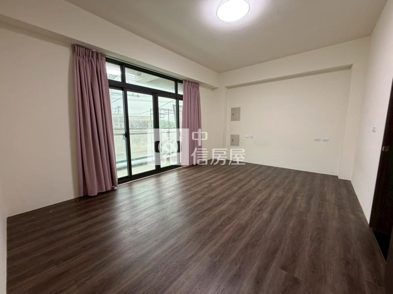 芳苑路上百萬裝潢電梯別墅房屋室內格局與周邊環境