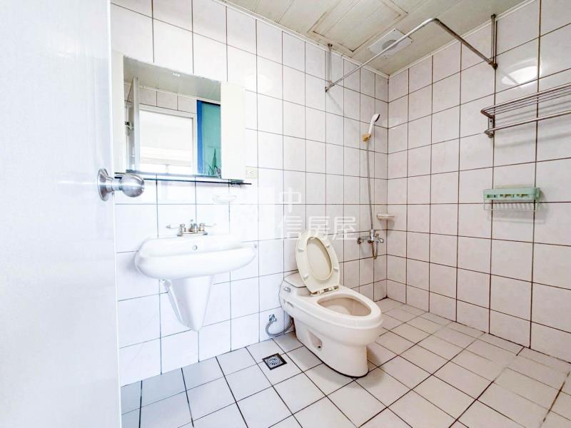 專任!西屯逢甲|格林威治|三房車位近中央公園房屋室內格局與周邊環境