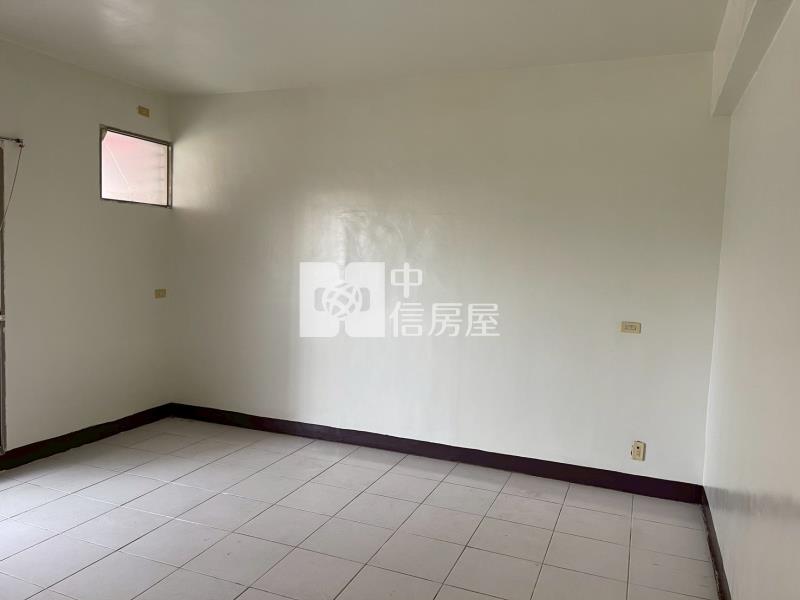 斗六大地坪車庫別墅房屋室內格局與周邊環境