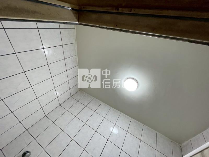 斗六大地坪車庫別墅房屋室內格局與周邊環境