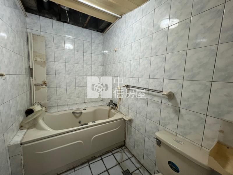 潮州商圈三角窗店面房屋室內格局與周邊環境