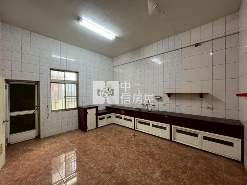 潮州商圈三角窗店面房屋室內格局與周邊環境