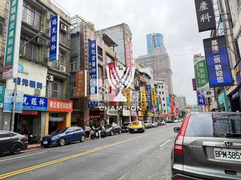 【冠軍】義一路黃金透天店面房屋室內格局與周邊環境