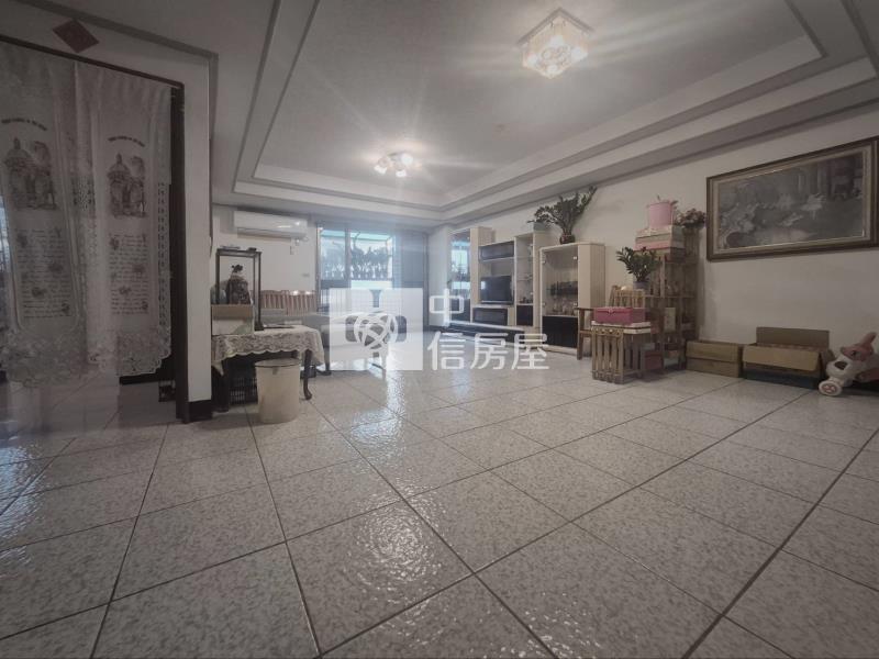 萬福金象採光三房平移車寓房屋室內格局與周邊環境