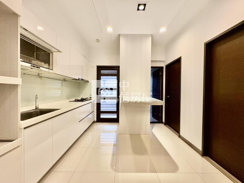 昂峰詠青|無限視野精裝大兩房附平車房屋室內格局與周邊環境