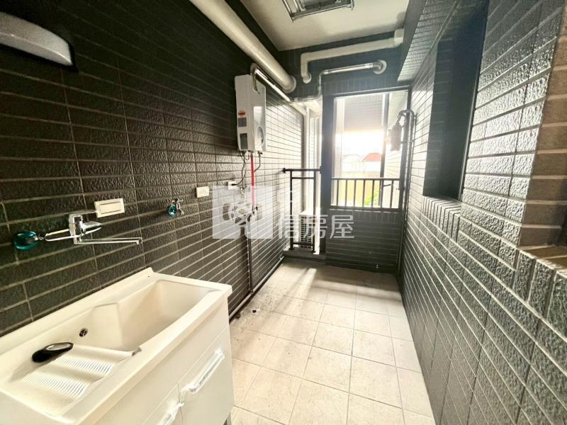 櫻花知殷大四房雙平車房屋室內格局與周邊環境