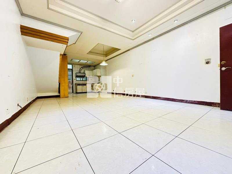 歐香庭園雙車位房屋室內格局與周邊環境