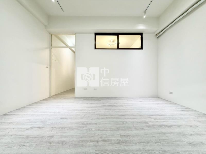 水湳商圈活巷黃金店面房屋室內格局與周邊環境