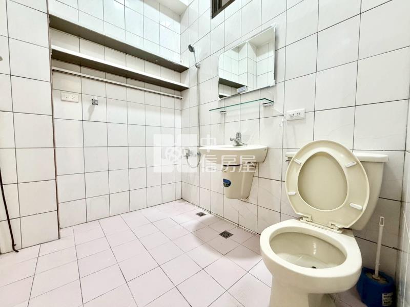 水湳商圈活巷黃金店面房屋室內格局與周邊環境