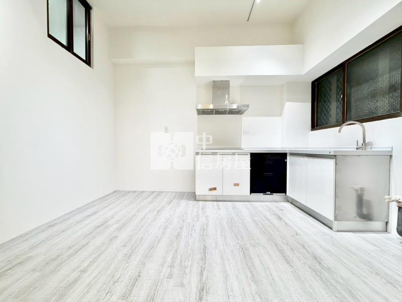 水湳商圈活巷黃金店面房屋室內格局與周邊環境