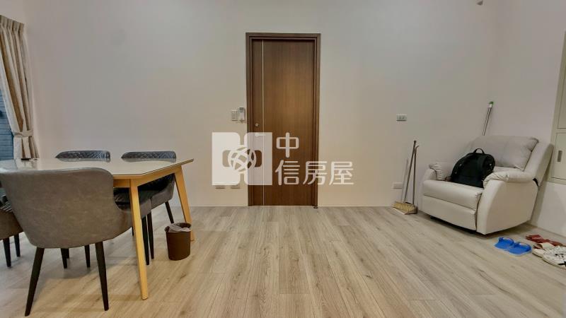 登陽春賞次頂樓兩房兩衛平車房屋室內格局與周邊環境