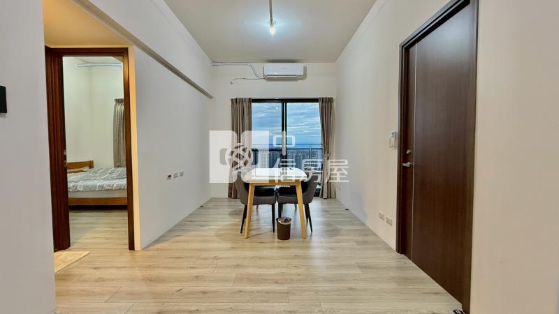 登陽春賞次頂樓兩房兩衛平車房屋室內格局與周邊環境