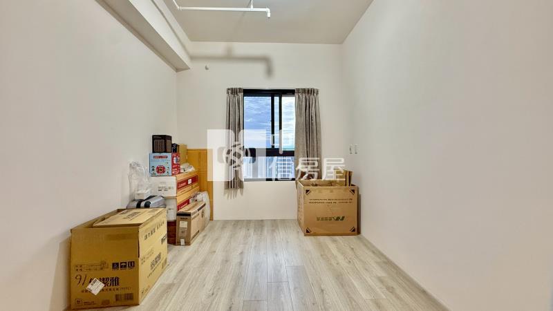 登陽春賞次頂樓兩房兩衛平車房屋室內格局與周邊環境