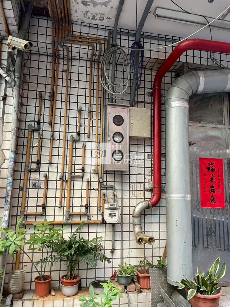 大同路優質金雞母電梯透店房屋室內格局與周邊環境