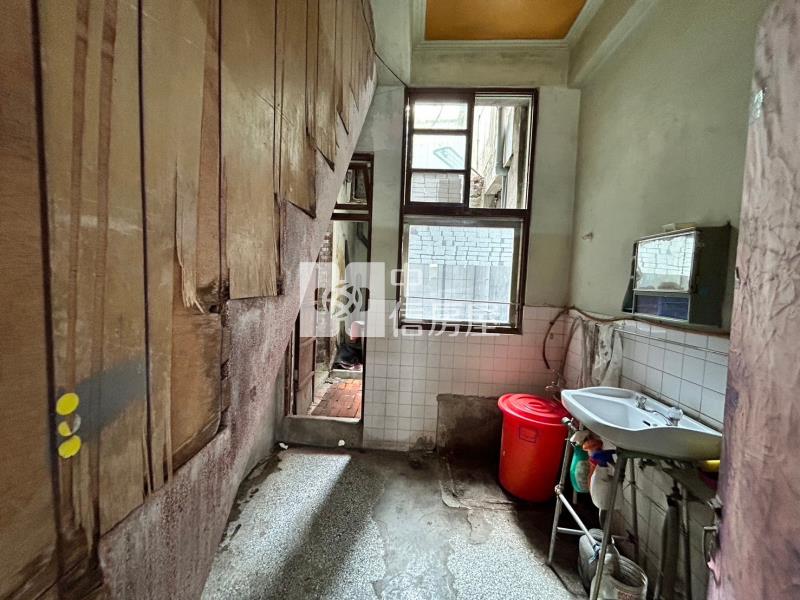 雙城區水仙宮大地坪透天房屋室內格局與周邊環境