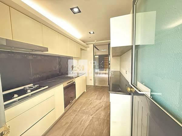 (英棋觀邸)七期惠文學區5房雙平車無限視野戶房屋室內格局與周邊環境