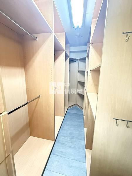 (英棋觀邸)七期惠文學區5房雙平車無限視野戶房屋室內格局與周邊環境