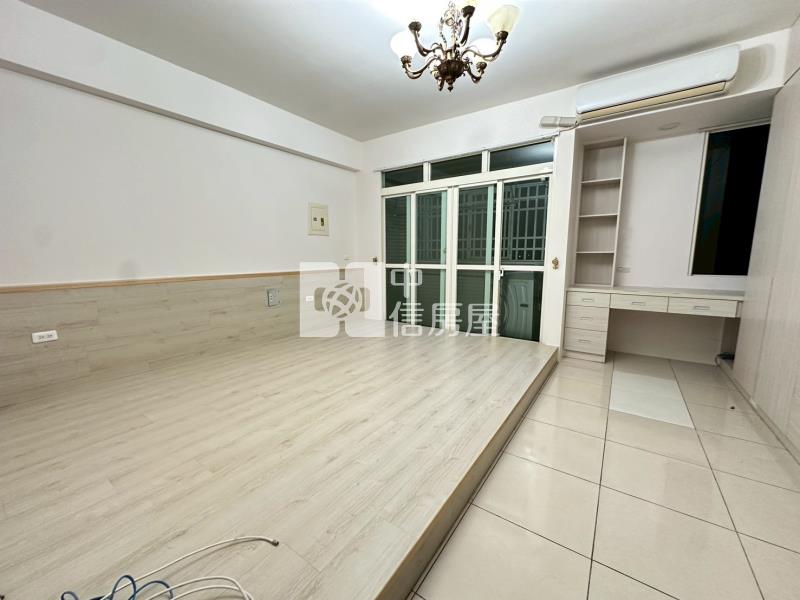 鹿港鹿和路大地坪面公園可停雙車房屋室內格局與周邊環境