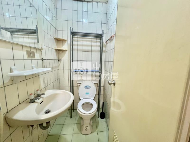 何厝國小旁大三房公寓房屋室內格局與周邊環境