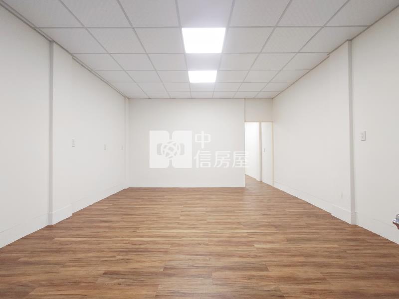 東山商圈車庫美透天房屋室內格局與周邊環境