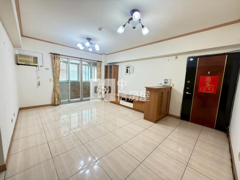 全聯旁稀有四房平車房屋室內格局與周邊環境