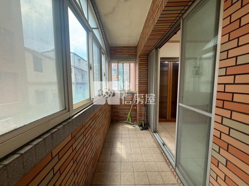 全聯旁稀有四房平車房屋室內格局與周邊環境