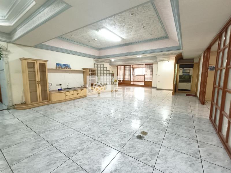 近捷運A22中壢夜市大坪數6房+車位房屋室內格局與周邊環境