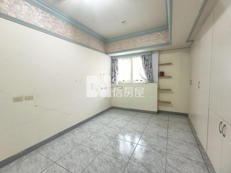 近捷運A22中壢夜市大坪數6房+車位房屋室內格局與周邊環境