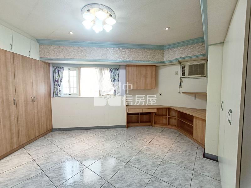 近捷運A22中壢夜市大坪數6房+車位房屋室內格局與周邊環境