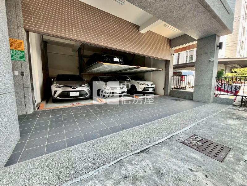 水景雅筑視野戶兩房車位(專任)房屋室內格局與周邊環境