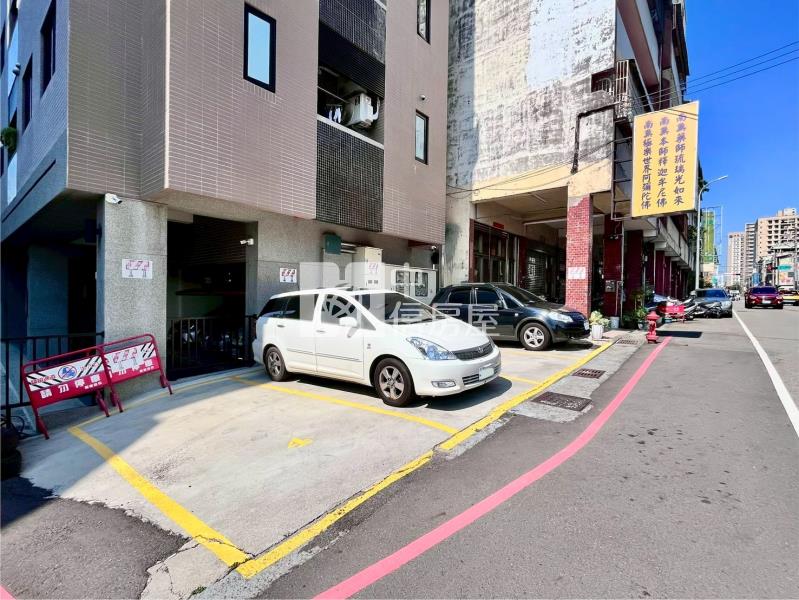 水景雅筑視野戶兩房車位(專任)房屋室內格局與周邊環境