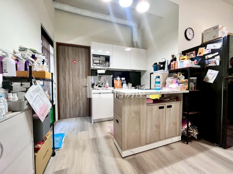 水景雅筑視野戶兩房車位(專任)房屋室內格局與周邊環境