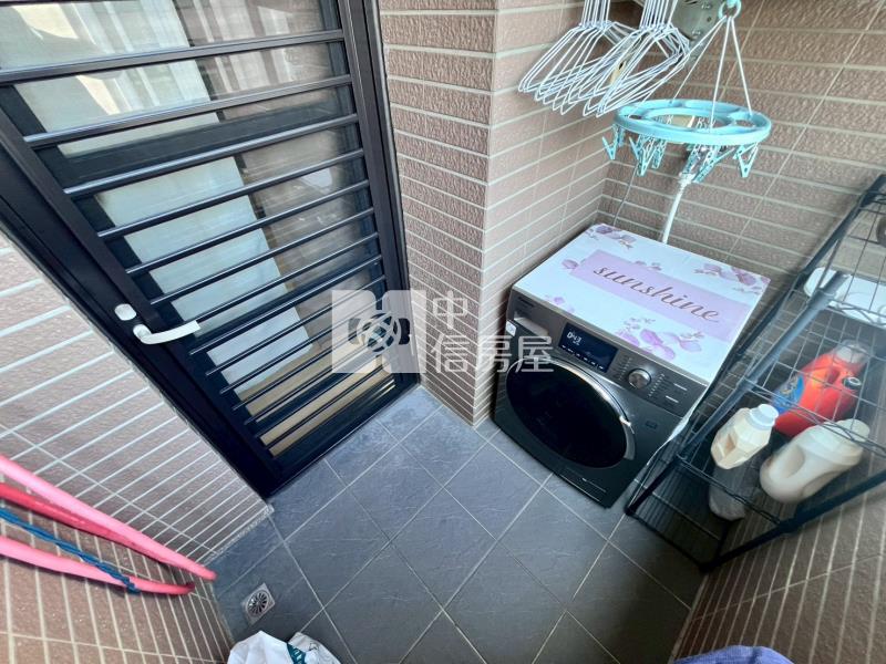 水景雅筑視野戶兩房車位(專任)房屋室內格局與周邊環境