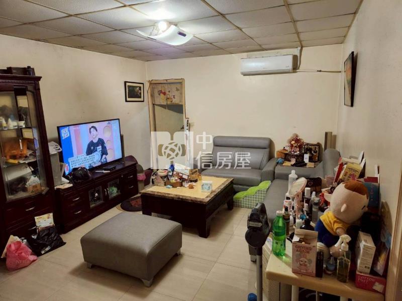 體育園區中原商圈可營業透天房屋室內格局與周邊環境