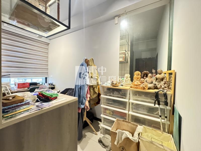 【奔馳】飛飛想露台戶房屋室內格局與周邊環境