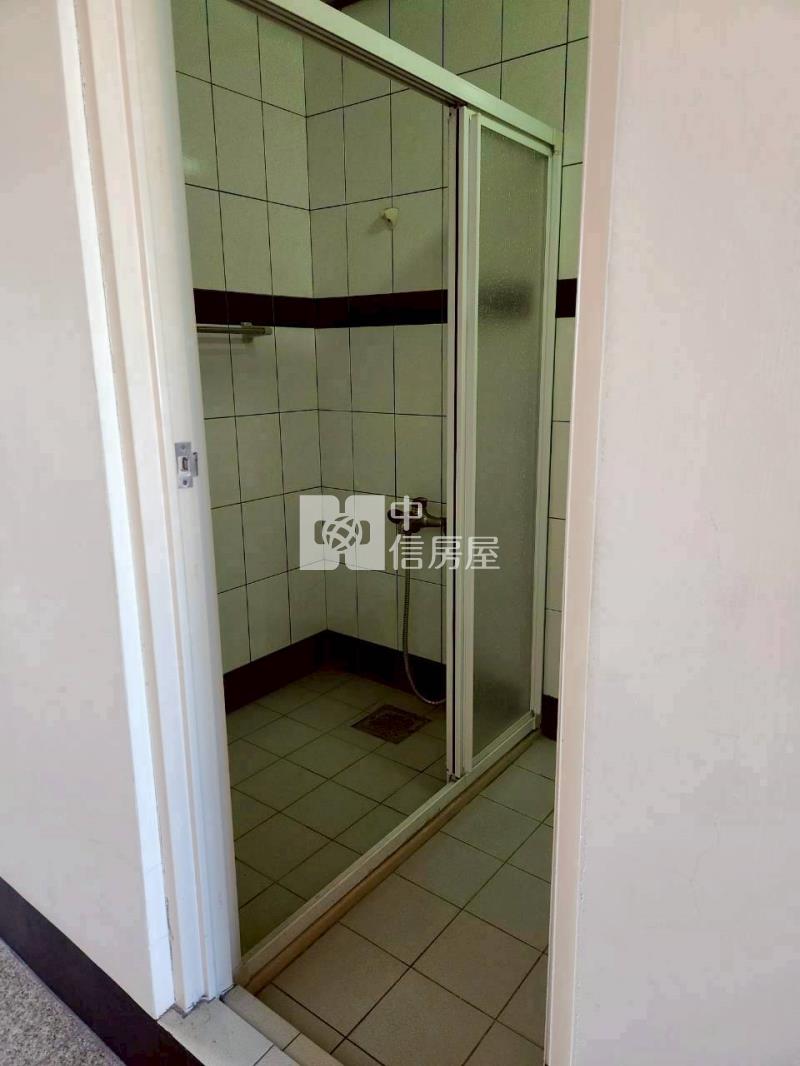 街尾美屋透天房屋室內格局與周邊環境