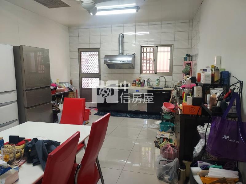 四維店住房屋室內格局與周邊環境