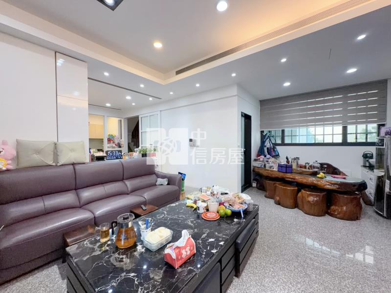 66交流道旁電梯大別墅(佳河頤園)房屋室內格局與周邊環境