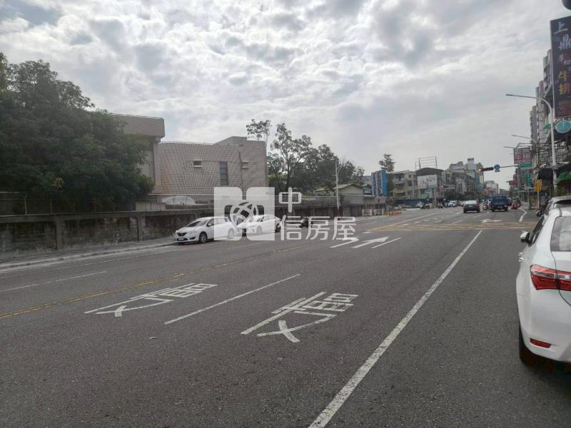 經國新城商圈收租店面房屋室內格局與周邊環境