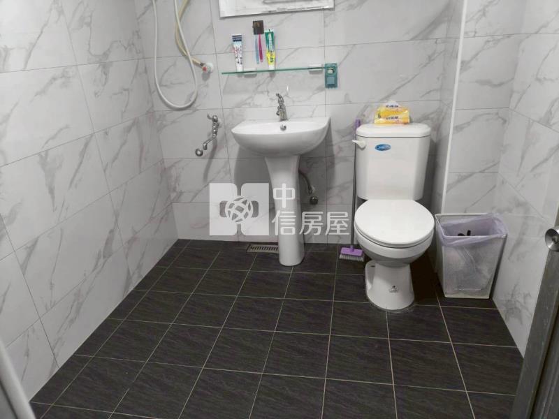 經國新城商圈收租店面房屋室內格局與周邊環境