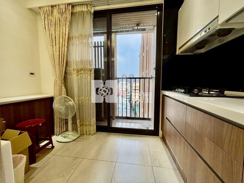 宏亞DECO+家米蘭區精裝兩房平車房屋室內格局與周邊環境