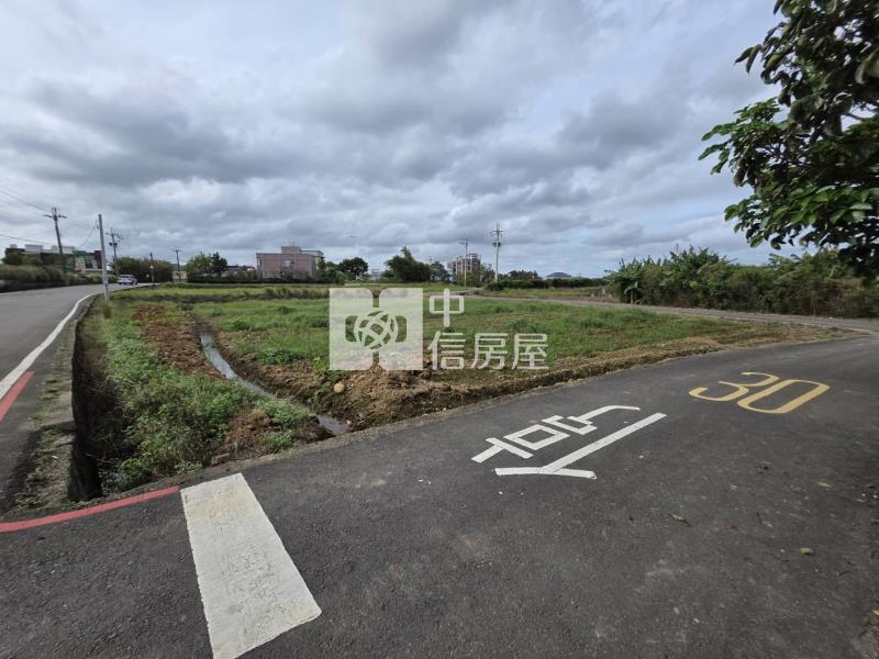 中壢區近青埔A19站三面臨路美農地房屋室內格局與周邊環境