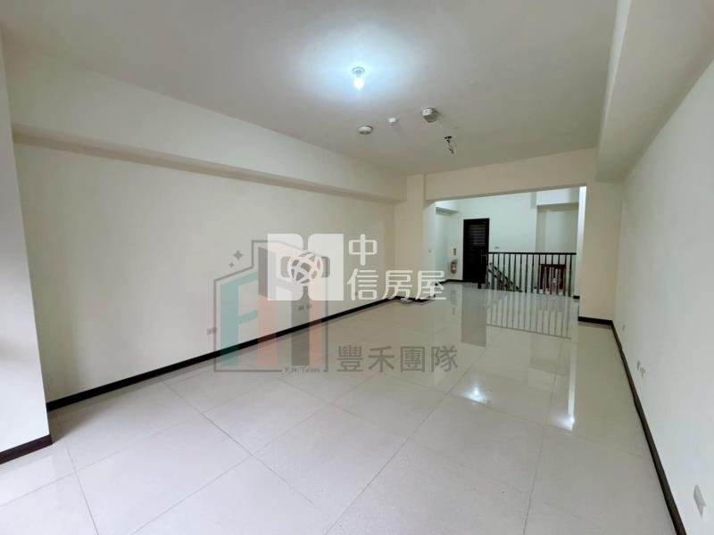 【豐禾】(專)中壢市中心挑高一、二樓金店面房屋室內格局與周邊環境