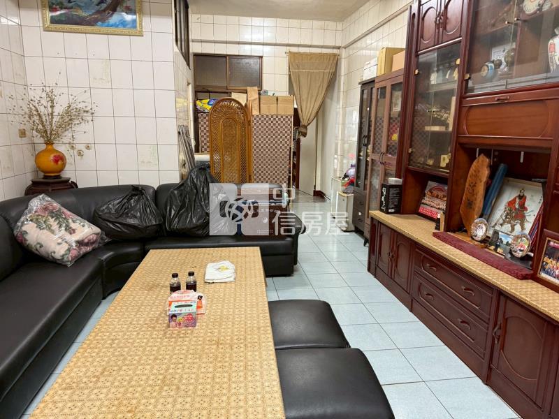 安南區長和路四段店住房屋室內格局與周邊環境