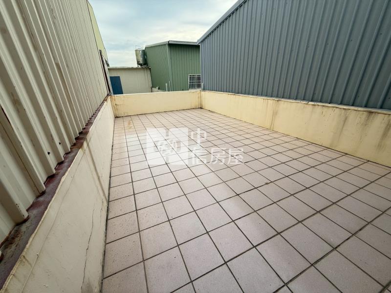 安南區長和路四段店住房屋室內格局與周邊環境