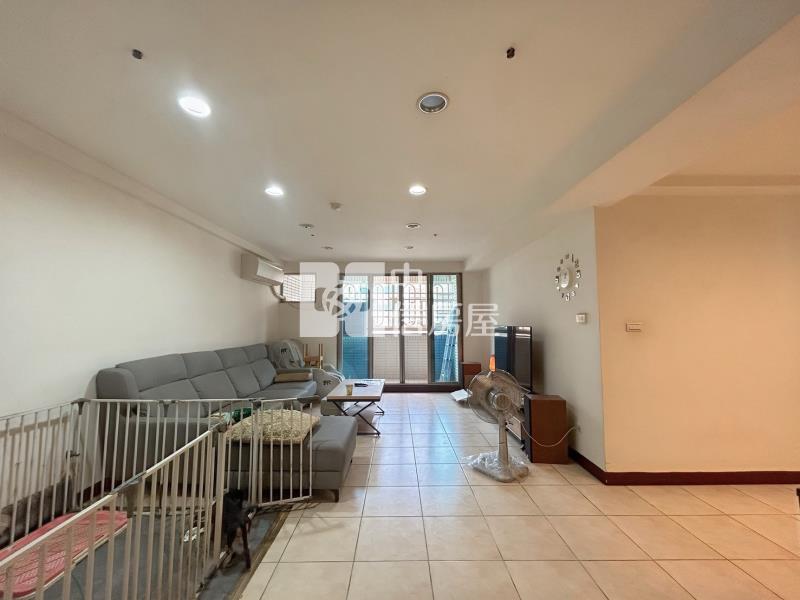 【安家】自立國宅四房車位房屋室內格局與周邊環境