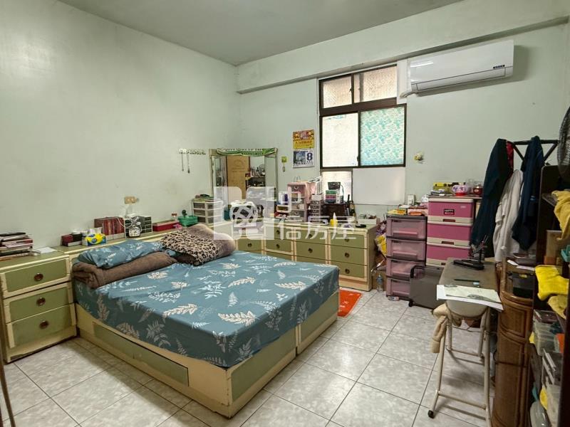 安南區長和路黃金店住房屋室內格局與周邊環境