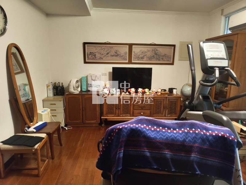 老莊路大地坪邊間美墅房屋室內格局與周邊環境