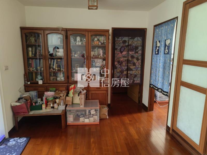 老莊路大地坪邊間美墅房屋室內格局與周邊環境