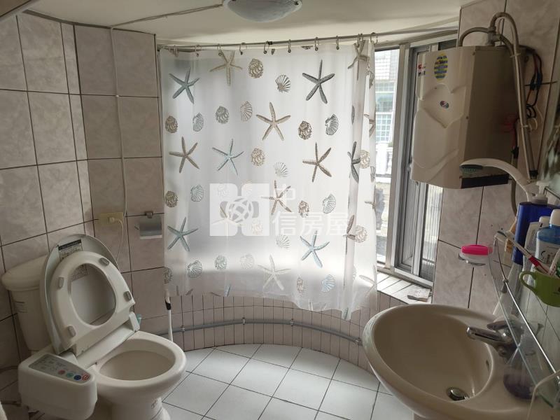 老莊路大地坪邊間美墅房屋室內格局與周邊環境